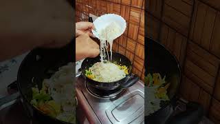 Simple Hakka Noodles Recipe desi style veg hakka noodles 🍜 🍜 ❤️❤️ [upl. by Waylan]