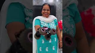 Mummy nai gaurav ko diya surprise gift shorts youtubeshorts gauravaroravlogs [upl. by Flemings647]