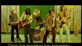 Naif  Aku Rela Original Video2001 [upl. by Lalla]