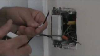 Connecting a stranded wire to a solid copper wire [upl. by Salamanca]