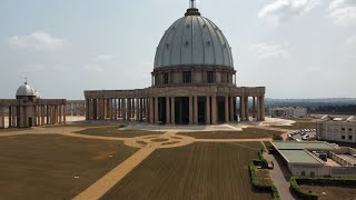 Reportage La basilique notre dame de la paix la reine de Yamoussoukro [upl. by Nosnaj]