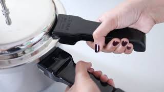 Learn the simplest way to close the Pressure Cooker Lid [upl. by Ethelda821]