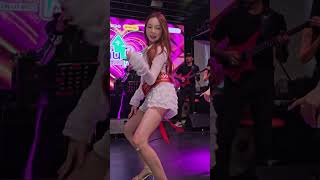 Thai Girl Dance 태국미녀댄스 레드amp데미 [upl. by Acino909]