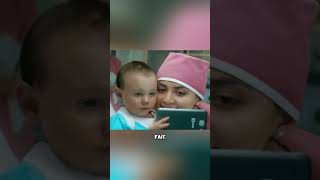 quotUn Bébé Génial  Naissance Épique et Selfies à lHôpitalquot shorts film [upl. by Gwenora]