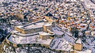 Stari grad Tešanj iz zraka zimi  Dronba za N1 [upl. by Enialehs727]