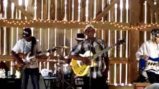 Biscuit Miller and The Mix She Likes To Boogie live  The Blues Barn [upl. by Sheryle]