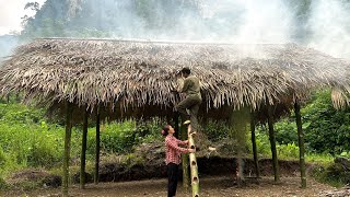 How to build a bamboo house and palm leaf roof  New life of the couple [upl. by Leahkim705]