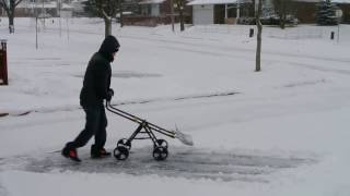 New Concept Snow Shovel change the attitude of shoving snow [upl. by Slocum]