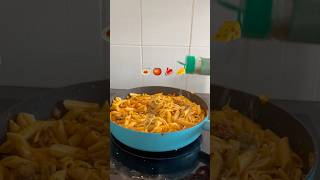 Spaghettis bolognaise spaghetti spaghettisauce cookingchannel homemade easyrecipe [upl. by Adnamal836]