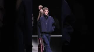 Défilé GUCCI Homme AutomneHiver 20242025  Milan Fashion Week [upl. by Rennane66]