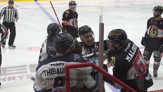 LNAH Assaut Antoine Waked des Éperviers sur Samuel Thibault des 3L 30 déc 2022 [upl. by Louls885]