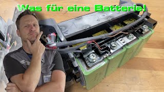 LithiumIonenAkkumulator als Starterbatterie im BMW Noch ist es ein seltener Anblick [upl. by Arotak]