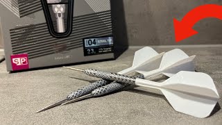 Target NASTRI 04 Darts Review und kurzes einwerfen 🎯🔥 [upl. by Gaby724]