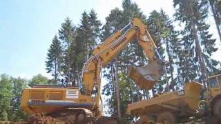 Liebherr R964C mit Volvo A40D [upl. by Mathi315]