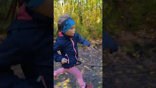 Kids canicross training 👍🤩🐾 canicross whiteswissshepherd runningwithchildren [upl. by Netsyrc]