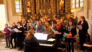 Hine mah tov Ökumenischer Jugendchor Quedlinburg 20121111 [upl. by Nauq]