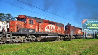 Locotrol rumo locomotiva GT22 e SD40 acelerando com 102 vagões em Pinhais  PR [upl. by Treharne]