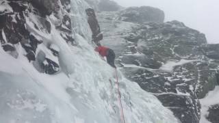 Full conditions on Pinnacle Gully Huntington Ravine  Mount Washington Ice Climbing [upl. by Hutson813]