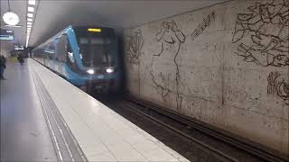 Tunnelbana vid Östermalmstorg  Metro in Östermalmstorg [upl. by Kora]