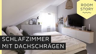 Schlafzimmer mit Dachschräge einrichten  Roombeez – powered by OTTO [upl. by Deerdre]