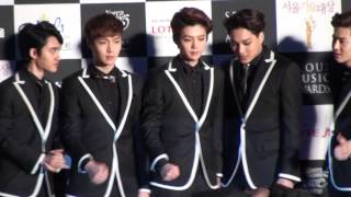 140123 Seoul Music Award EXO Red Carpet [upl. by Florencia]