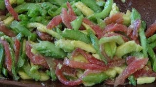 Ensalada Vegan de Apio Tomate y Aguacate Palta [upl. by Haneeja229]