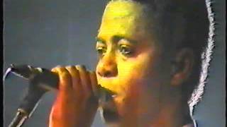 Concert de Zaiko langa langa lors de la tournée européene en 1987 avec Gina Efonge [upl. by Savart]