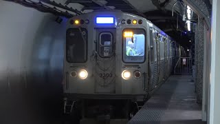 20220322 【シカゴ 地下鉄】 青線 ワシントン駅  Chicago Blue Line at Washington [upl. by Adnuahsal]