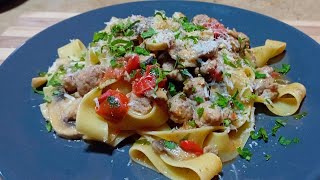 Pappardelle Funghi e Salsiccia  ricetta con tutti i passaggi [upl. by Ahsinnek909]