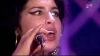 amy winehouse  back to black live album chart show 2006 [upl. by Eceinehs]