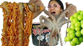 불닭볶음면 Octopus 편의점 먹방 ZOANA Mukbang 먹방 [upl. by Haizek347]