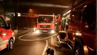 Berliner Feuerwehr  Feuer  Bohnsdorf  Richterstrasse  29032012 [upl. by Cesaro]