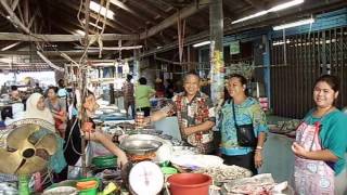 muslim market pee ke Koh Samui Thailand 2010 [upl. by Lanae78]