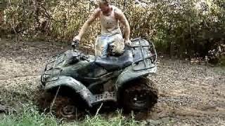 2007 HONDA RANCHER 420 FLIPFAIL  MUDDIN amp STUCK at Rabbit Creek [upl. by Yellah]