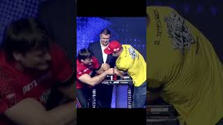 Denis Cyplenkov vs Devon larrat shorts armwrestling denis devonlarratt [upl. by Sachi]