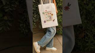 Tote bag painting 🎨bag painting 🖌️ youtubeshorts treanding art painting shots [upl. by Gus]