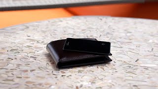 AceCard  Thinnest GPS Wallet Tracker for Android and iPhone Review 2023 [upl. by Dajma]