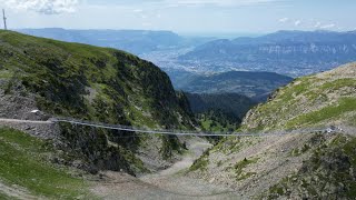 La station de ski de Chamrousse séduit les vacanciers en quête de fraîcheur [upl. by Sherrard]