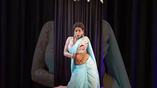 Thermometer parul yadav trending bhojpuri dance [upl. by Zetrac235]