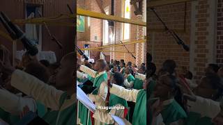 Nzagusingiza nzakubyinira kuko ibyo unkorera yezu nibitangaza inyangezamariya choirmusic [upl. by Adlemi962]