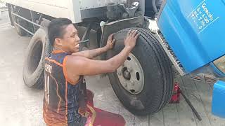 two change tire lock type trabahong tamad [upl. by Eugenio]