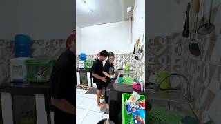 Mau aja ya bawaannya dek 🤣🤣 ameduti comedy fyp prank ngakak viralvideo trending [upl. by Assenej]