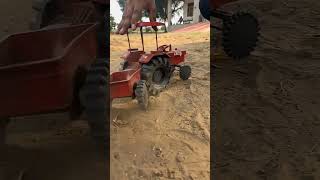 Tractor ne mitti mein jump lagaya🚜🚜 funnyshorts shortvideo🚜 [upl. by Kreit328]