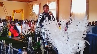 Iyumvire amahamba yinka utarumva ahandi hamwe na MC Cyusa [upl. by Bernice]