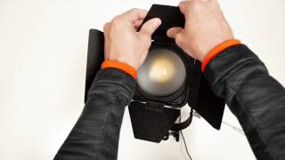 Newsshooter Ledgo LG D600C LED fresnel Review [upl. by Elenaj52]