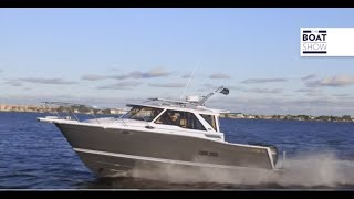 CUTWATER 288 Coupe  Walk Through Center Console Motor Boat at PBIBS 2022  The Boat Show [upl. by Anekam]