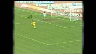 Paul Gascoigne amazing goal PescaraLazio 9293 [upl. by Nylrak559]