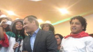 TEJEDORA MANABITA CORO LÍRICO MONTECRISTI CON EL PRESIDENTE CORREA [upl. by Akived]