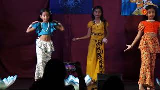 2 Deethata Walalu  දෑතට වලලු  SriMithuru Night 2024 [upl. by Neillij]