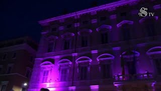 Senato la facciata si illumina di rosa [upl. by Dnomso]